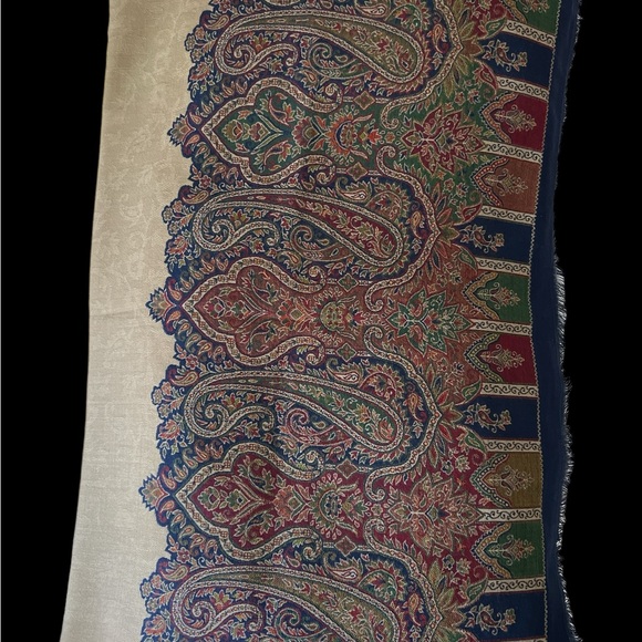 New Beige and Blue printed shawl- Silk-Cotton-Wool - Picture 5 of 9